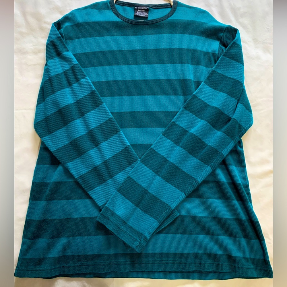 Men’s 2XL striped long sleeve sweater/ Color-Blue and Black/ In great condition